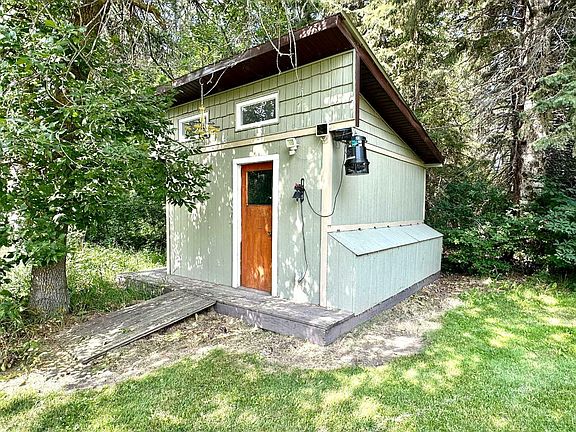 5th image of 38522 Range Road 40