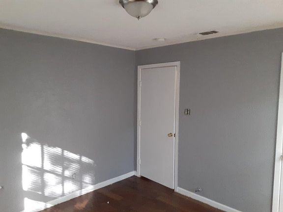 3rd image of 1107 Pecan Ave