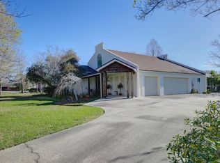 105 Bear Creek Ct, Broussard, LA 70518