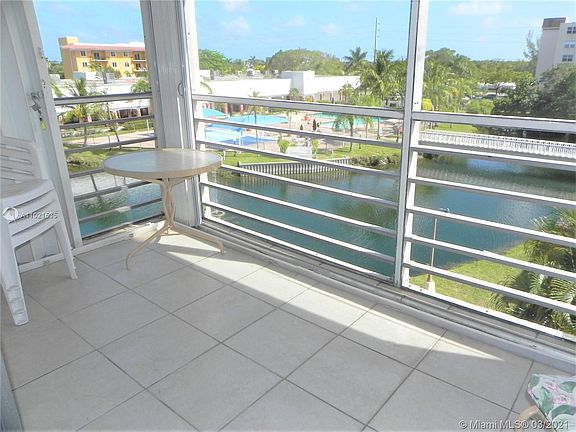 3rd image of 505 E Dania Beach Blvd #4-4F