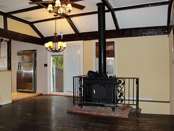 2nd image of 354 Winchester Ave