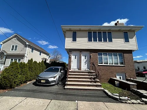 1-09 27th St Photo 1