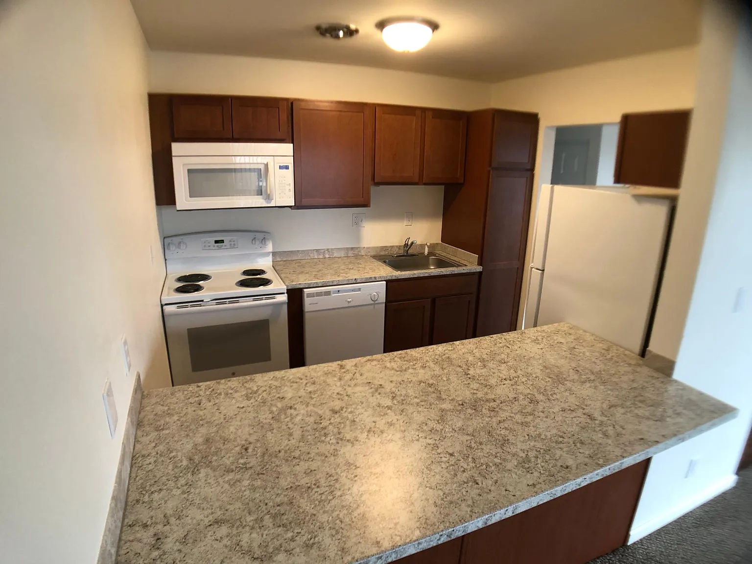 1211 SW 21st St — Photo 3