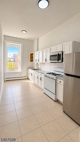 1057 E Jersey St — Photo 1
