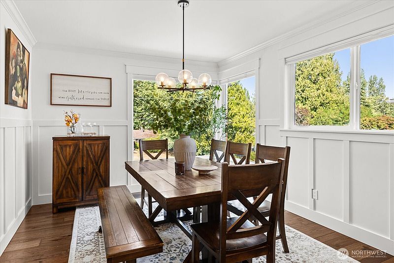 5th image of 1001 NE 155th Street