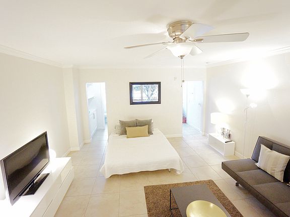 2nd image of 1241 14th St #40