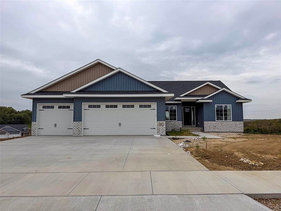 1st image of 837 Siesta Ln