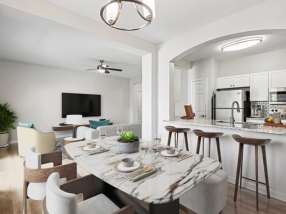 5th image of 8502 Sugar Maple Dr #8491-305