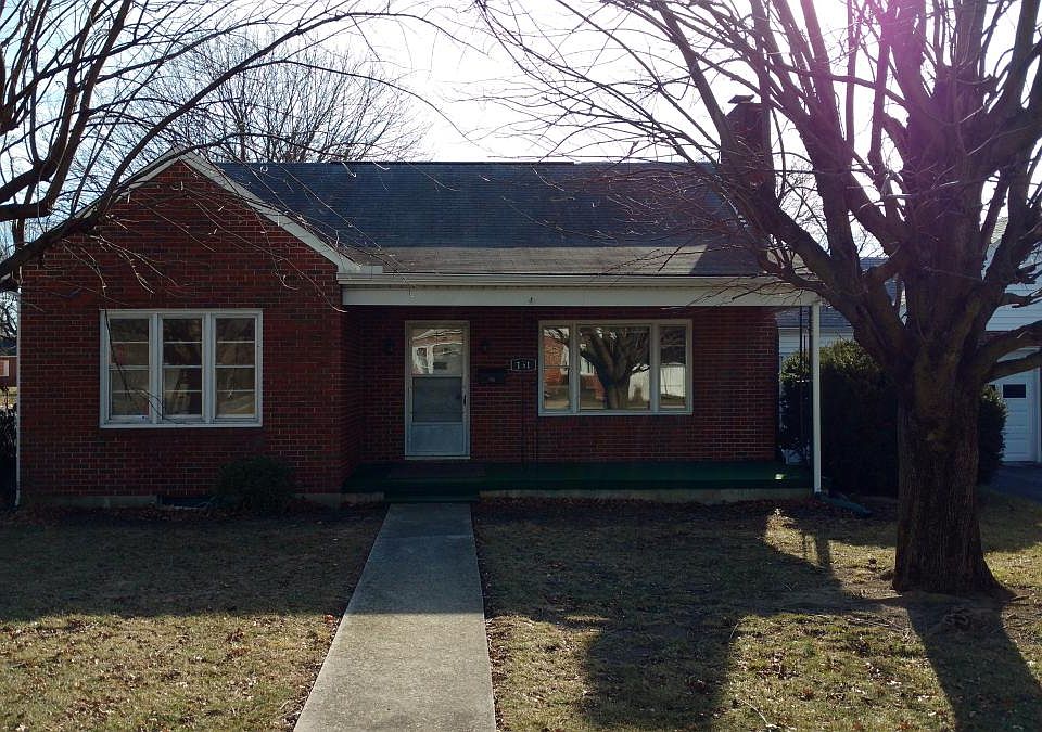 Front of house with porch