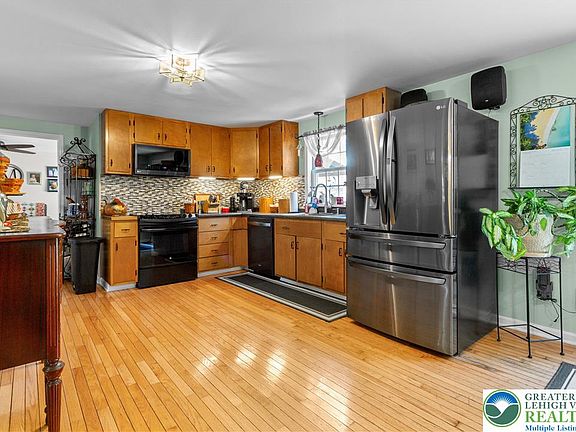 2nd image of 1495 Morgan Hill Rd