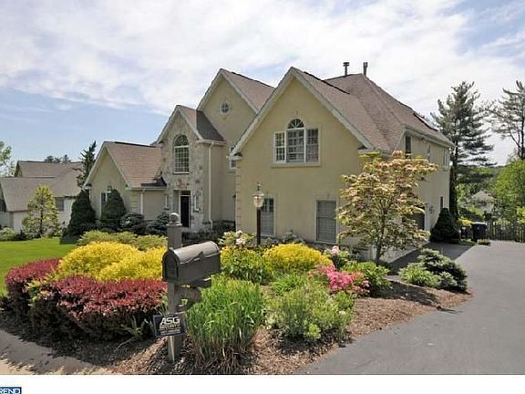 2nd image of 1207 Gulph Creek Dr