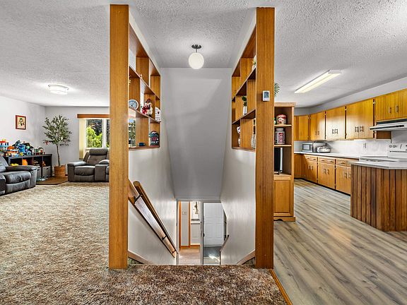4th image of 21 Kirkwood Dr