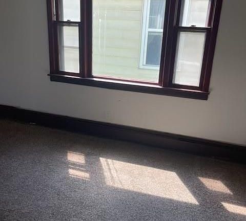 4th image of 150 Ideal St