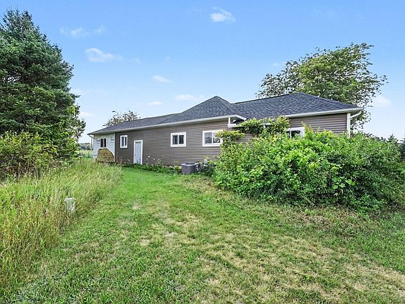 5th image of 2601 S Derby Rd