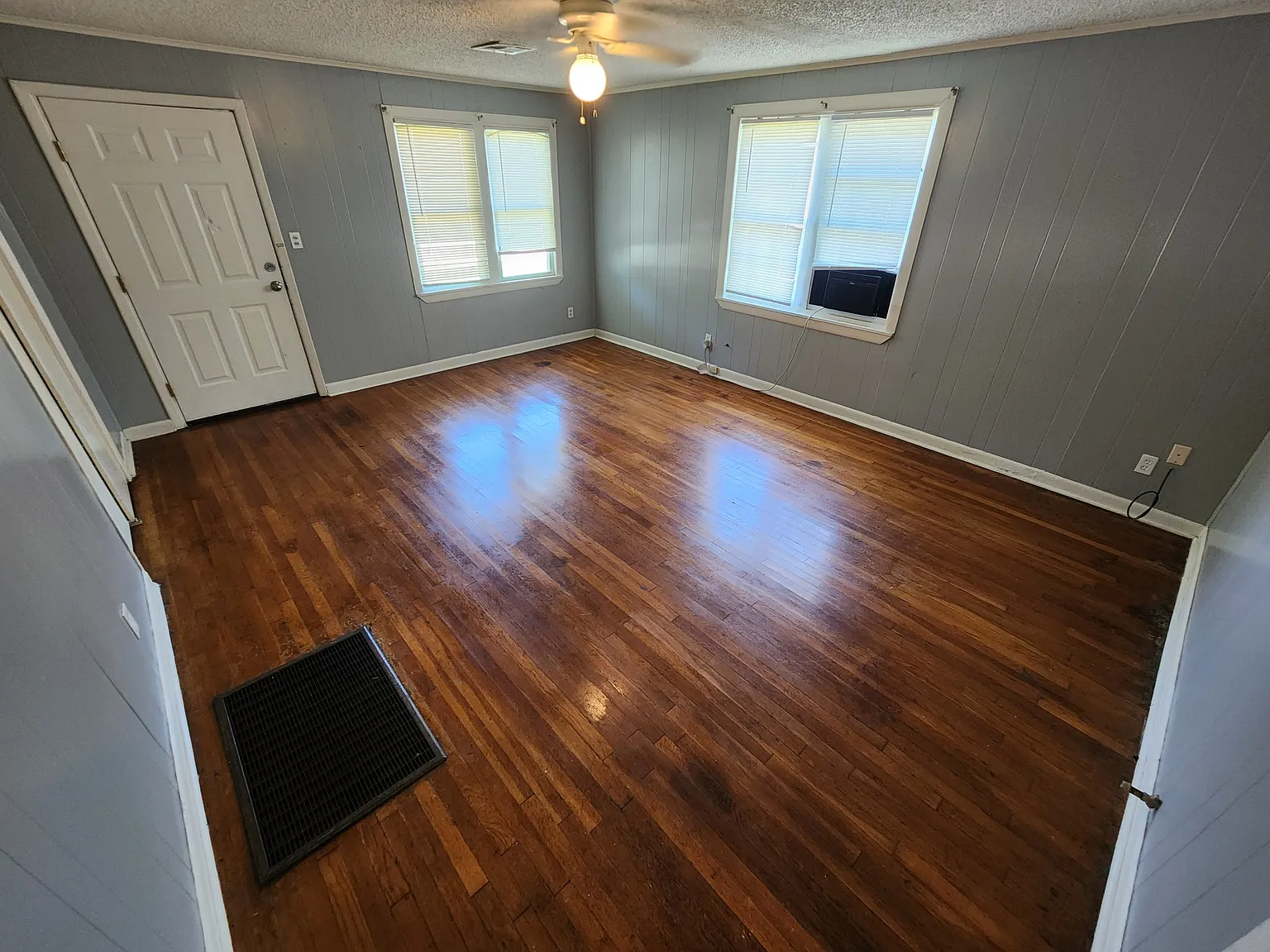 401 W 13th- Mother Of Pearl LLC - 1 — Photo 2