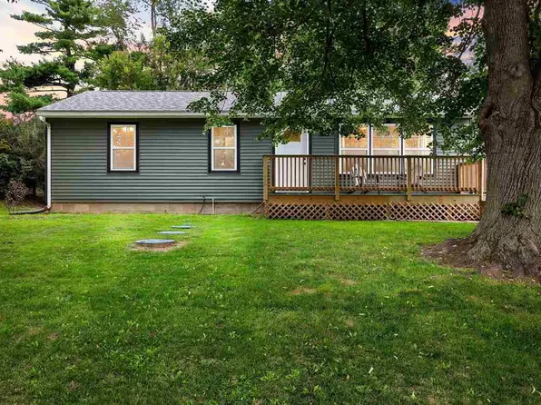 5213 C St, Amana, IA 52203