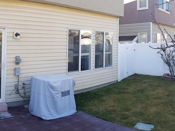 3rd image of 3131 S Alsace Way