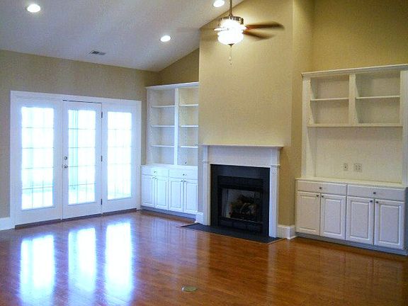 4th image of 105 Savannah Cir