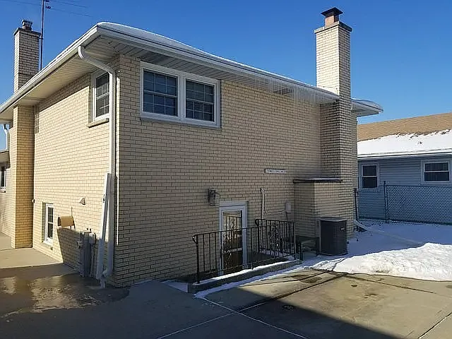 417 S Roosevelt Ave — Photo 9