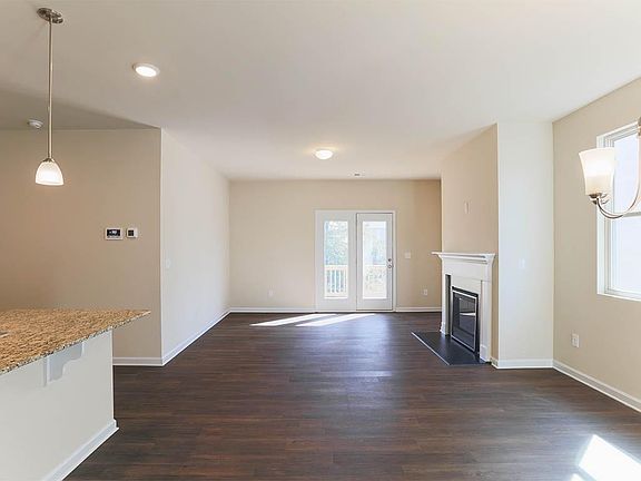 4th image of 5534 Fox Glove Way
