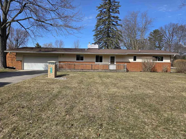 8020 Winchester Ct, Saginaw, MI 48609