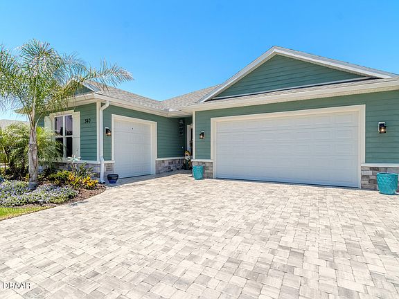 2nd image of 340 Venetian Palms Blvd