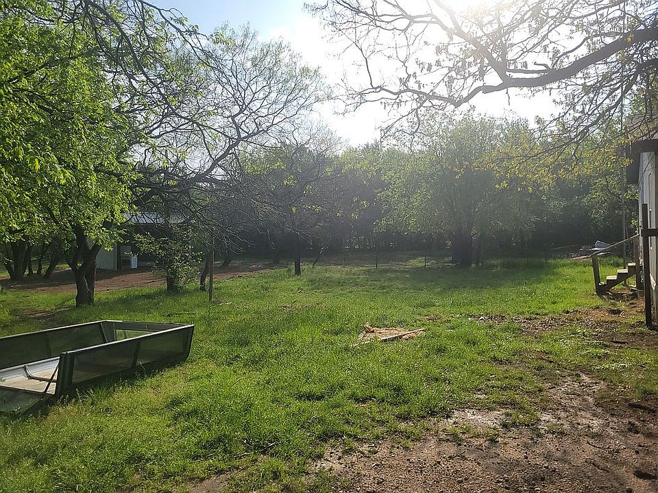 1st image of 3200 Cornfield Cir