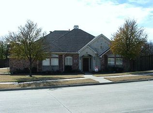 821 Crestview Dr, Coppell, TX 75019