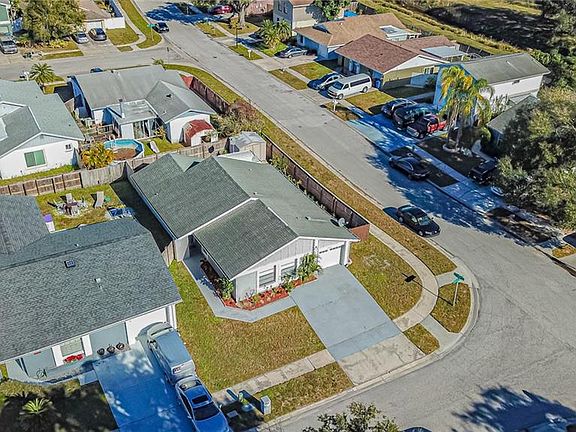 2nd image of 10301 Fernbrook Ln