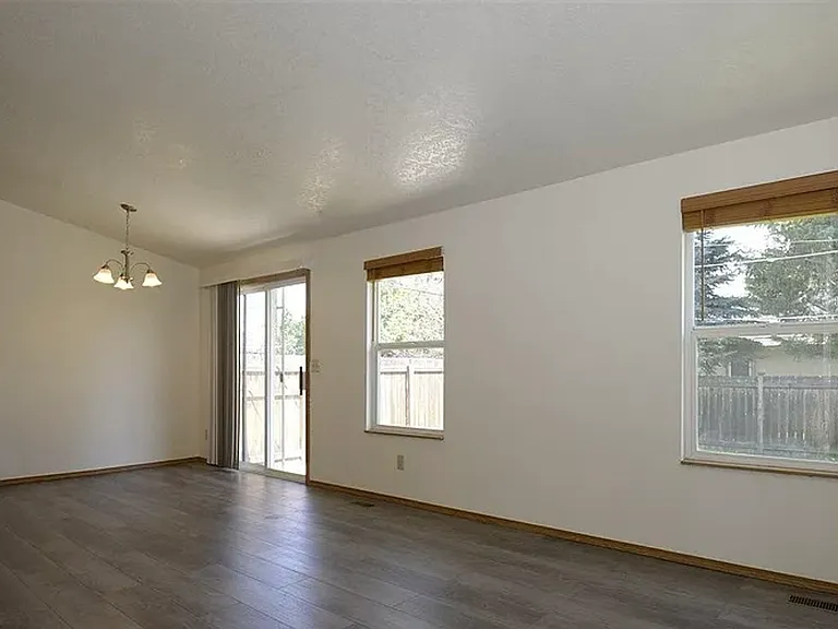 104 N Vinson St #1 — Photo 3
