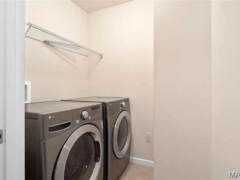 7026 Conner Pointe Dr — Photo 17