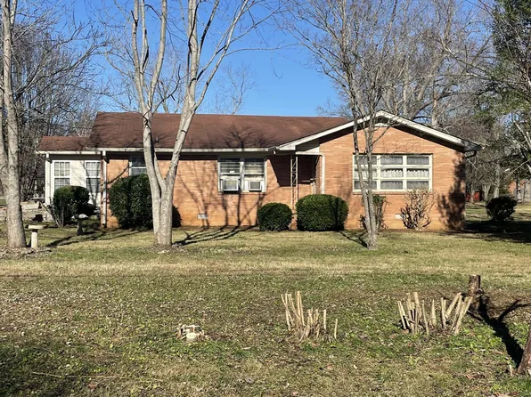 202 Eveningside Dr, Chapel Hill, TN 37034