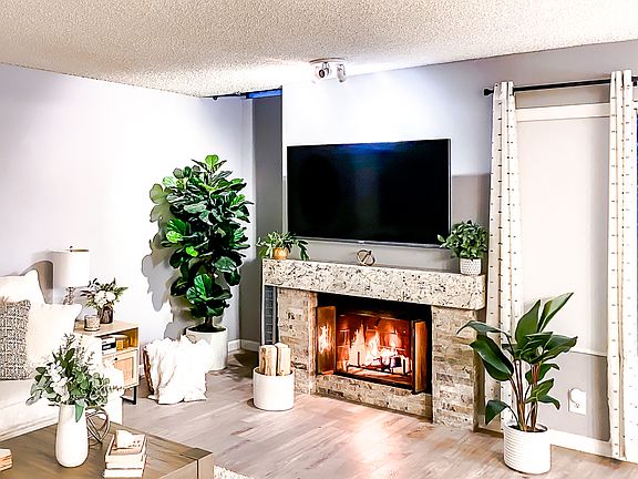 2nd image of 6065 Estelle St APT 17