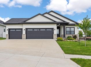 327 Sierra Trce, Coralville, IA 52241