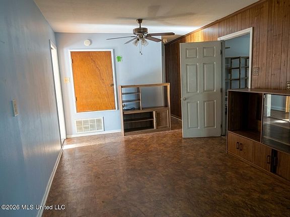 3rd image of 4314 Watkins Dr