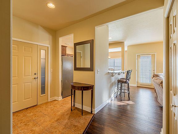4th image of 1261 Golf Drive Apt 2