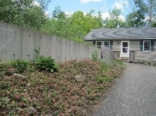 896 Wauwinet Rd, Barre, MA 01005