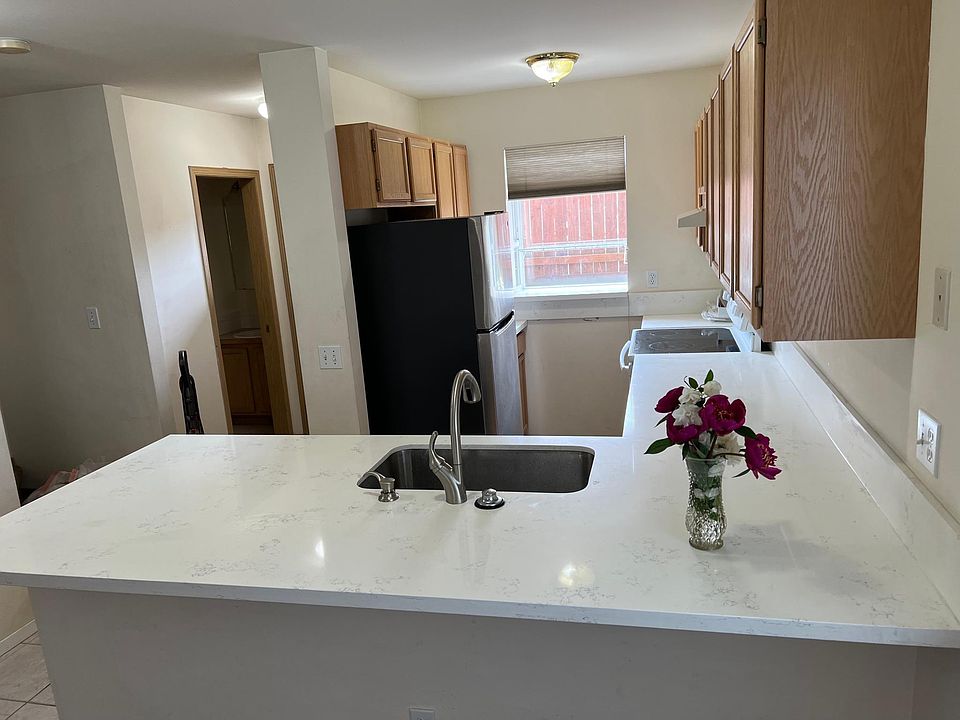 1st image of 10319 Midvale Ave N APT C