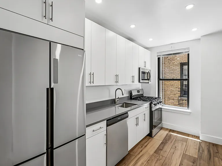 920 Riverside Dr #53 — Photo 6