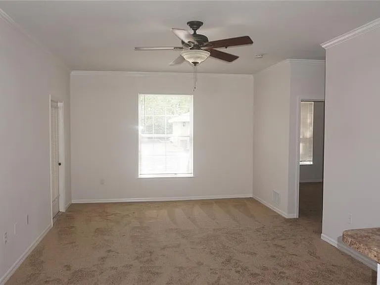 2402 Courtney Meadows Ct #101 — Photo 21