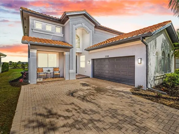 2104 Par DR, NAPLES, FL 34120