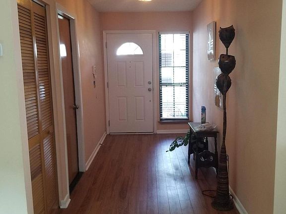 5th image of 11435 Sugar Maple Pl S
