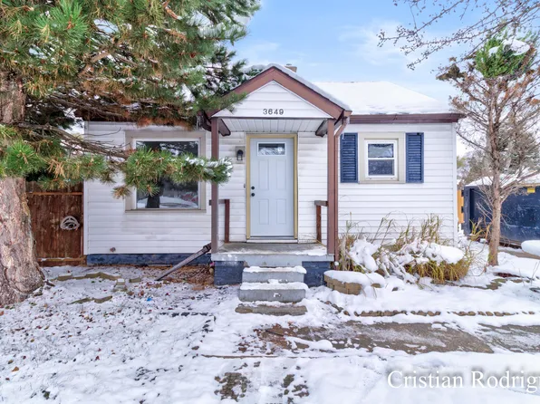 3649 Jefferson Ave SE, Wyoming, MI 49548