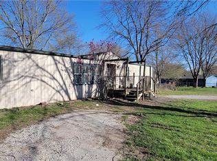 1505 N Mullen St, Raymore, MO 64083