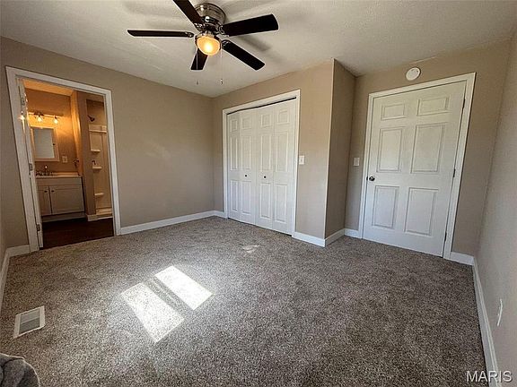 4th image of 1035 Reservoir St