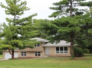 4200 Blairs Ferry Rd NE, Cedar Rapids, IA 52411