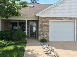902 Evergreen Ln, Mason, MI 48854