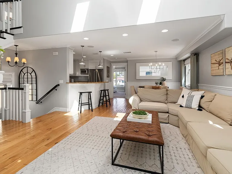 705 1/2 Goldenrod Ave — Photo 7