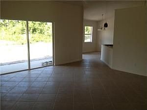 4th image of 1231 SW Patricia Ave