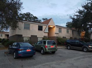 302 E Whitehall Ct, Tampa, FL 33604